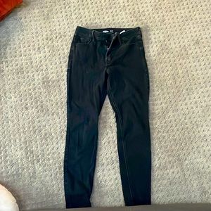 Black old navy skinny jeans